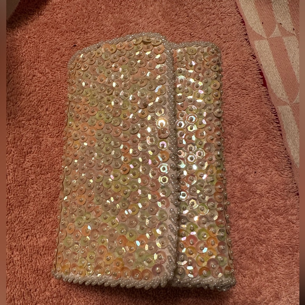 White Base Sequence Party Purse With Or Without S… - image 5